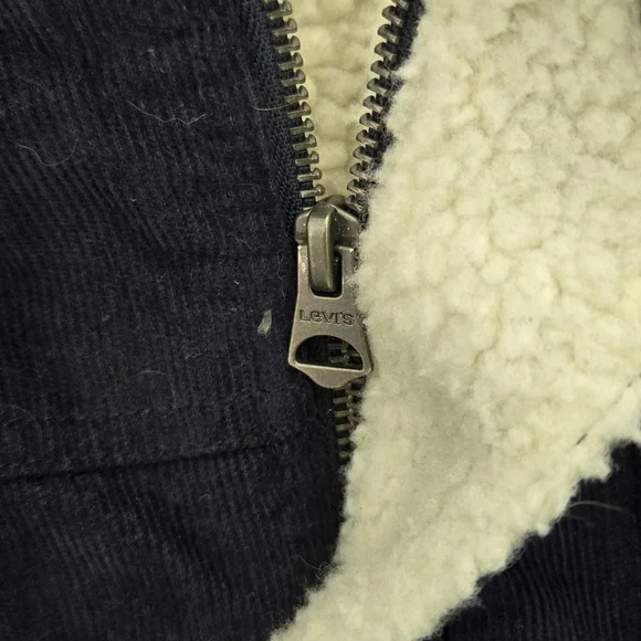 Levi's Men's Dark Blue Corduroy Jacket with White Sherpa Collar - Picture 4 of 8